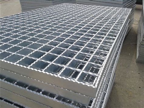 Industrial Hot Dipped Galvanized Steel Grid Plate Platform Metal Steel Grating Outdoor Metal