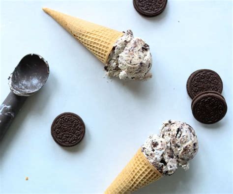 Vanilla Oreo Ice Cream