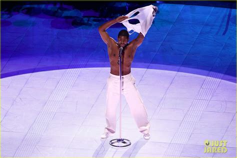 Usher Goes Shirtless at Super Bowl 2024: See Every Photo & Video ...