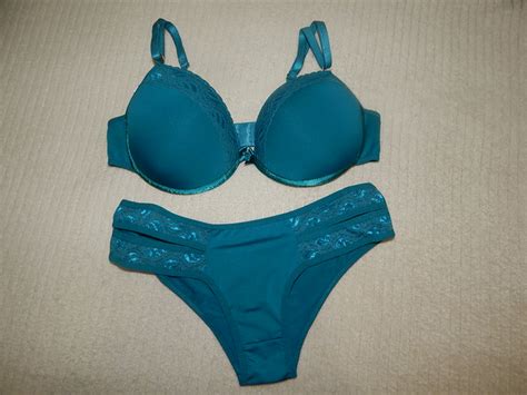 Hot Sexy Adriana Rodrigues Bikini Pics