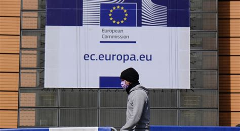 Omikron W Europie Ke Apeluje Do Kraj W O Zintensyfikowanie Bada