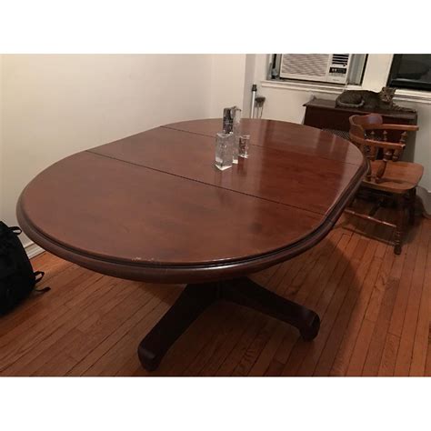 Pottery Barn Laurel Pedestal Dining Table Aptdeco