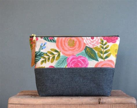 Easy Zipper Pouch 5 Sizes Sew Modern Bags