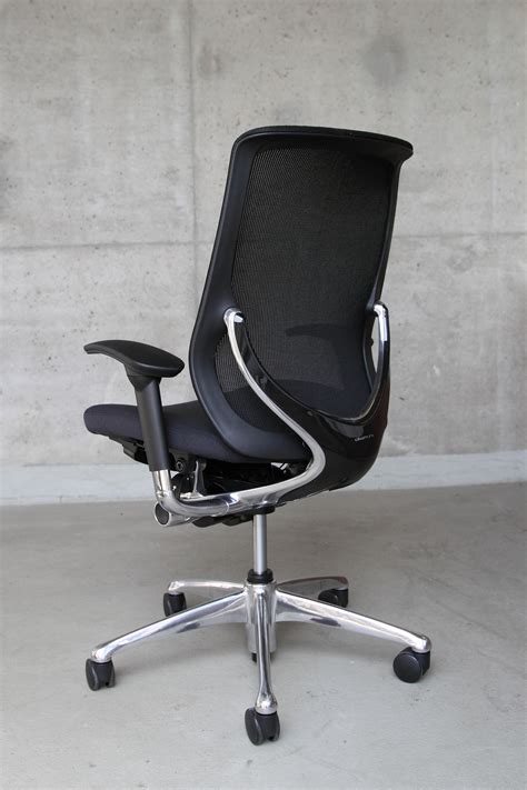 Zephyr Office Chairs From Okamura Architonic