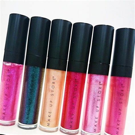 Colección Led Lip Gloss Tienen luz led en su aplicador y son los que