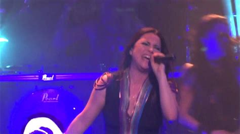 Evanescence Never Go Back Live In Los Angeles 11 17 15 Youtube