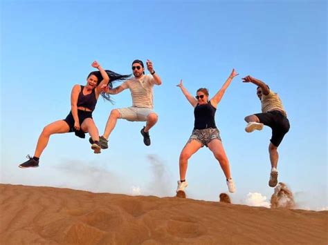 Dubai Aften Red Dunes Rkensafari Med Buffetmiddag Getyourguide