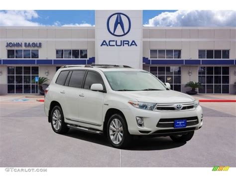 Blizzard White Pearl Toyota Highlander Hybrid Limited Wd