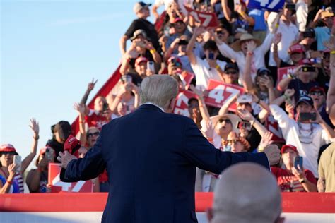 Cops Nab Man Allegedly Carrying Illegal Guns Near Trumps Coachella