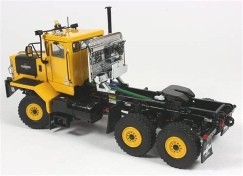 Oshkosh P Series Tractor Diecast Model Review