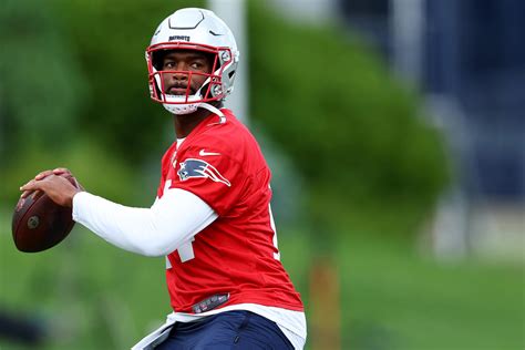 Jacoby Brissett Enters Training Camp As Patriots Starting Qb But