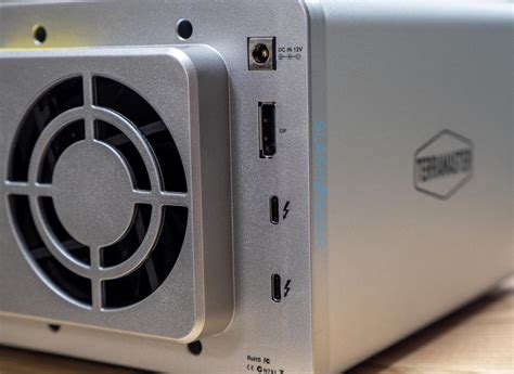 TerraMaster D5 Thunderbolt 3 Review Decent DAS With A Few Flaws