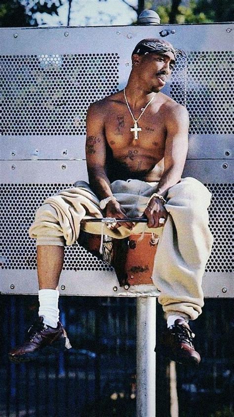 Pin By 3ma F On Aesthetics In 2022 90s Hip Hop Fashion Tupac