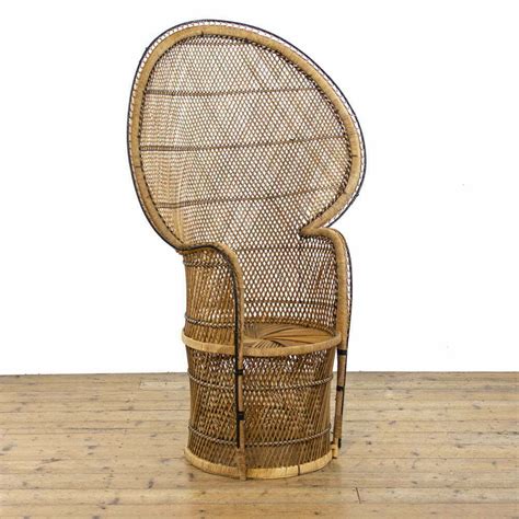 Vintage Wicker Peacock Chair With Matching Wicker Stool M 3995