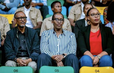 Inyarwanda On Twitter AMAFOTO Perezida Kagame Ari Kumwe Na