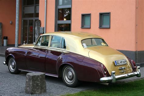 Rolls-Royce Silver Cloud history, photos on Better Parts LTD