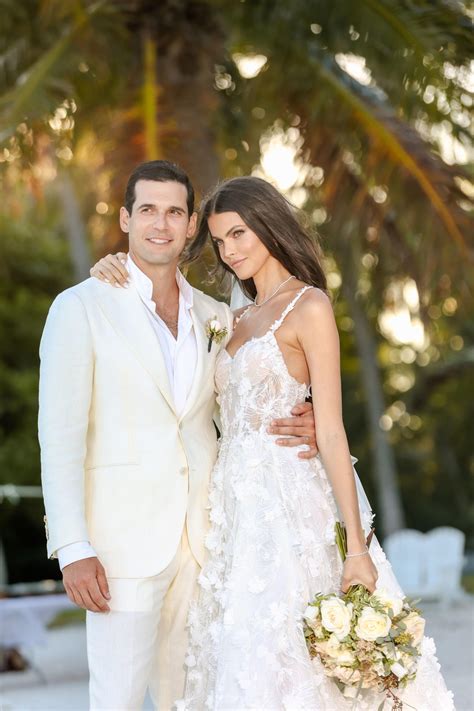 Top Model Kamila Hansen Got Married In A Custom Galia Lahav Gown