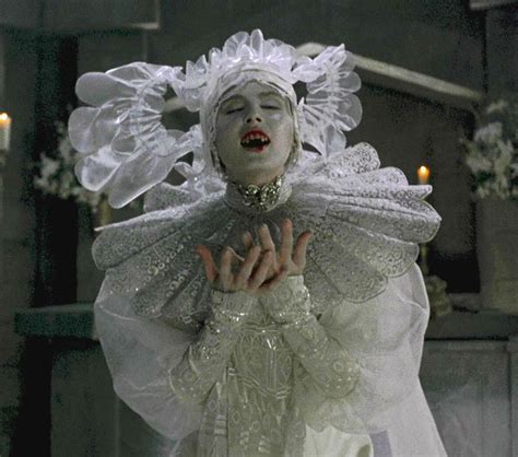 Sadie Frost as Lucy Westenra in Bram Stoker’s Dracula (1992) dir ...