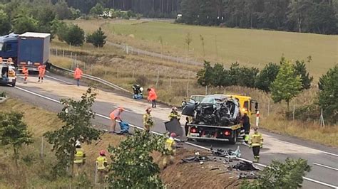 Tragedia Na Drodze Osob Wka Ca Kowicie Zmia D Ona Nie By O Szans Na