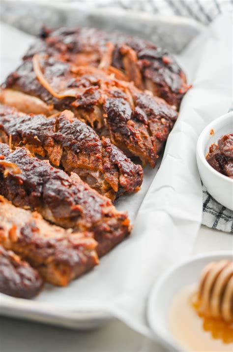 Slow Cooker Pork Ribs With Honey Chipotle Bbq Sauce Life S Ambrosia