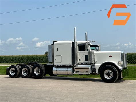 2019 Peterbilt 389 - Forge Truck Centers