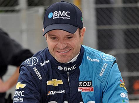 Olhos no retrovisor Há 12 anos Rubens Barrichello fazia seu primeiro