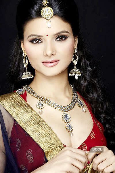 Gorgeous Sezal Sharma Poses For The Cameras During A Hot Photoshoot