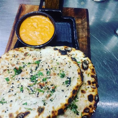 Aspire Universe — Chicken Kulcha With Makhani Tartar Easy But