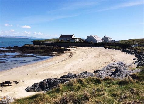 Rhoscolyn Borthwen Beach | Holidays Anglesey