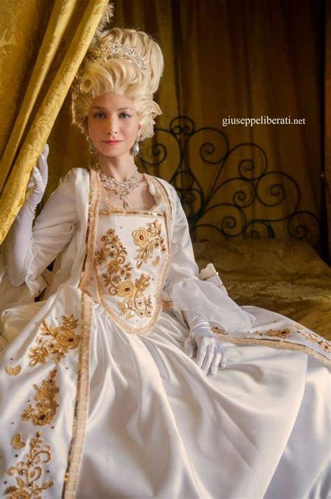 Marie Antoinette Cosplay Amino