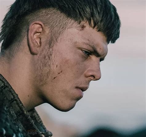 Pin By Gaelle Genet On Vikings Ivar The Boneless Viking Haircut