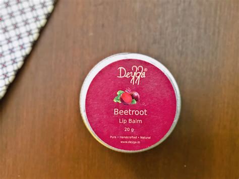 Deyga Beetroot Lip Balm Review - Candy Crow