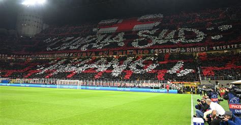 Curva Sud Milan Ancora Protesta Dei Tifosi Con Il Cagliari