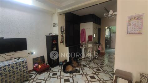 Independent House Kandivali West Without Brokerage Semi Furnished