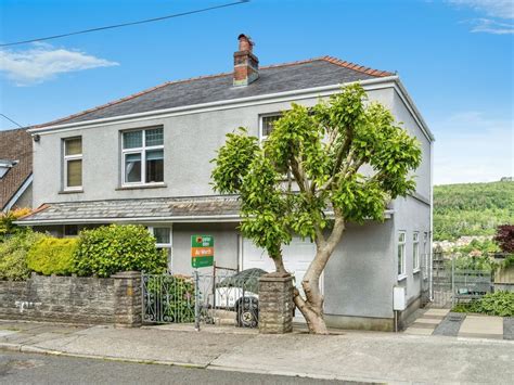 4 Bed Detached House For Sale In Wenallt Road Tonna Neath Sa11 £