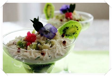 Verrine crabe kiwi fromage frais menthe et perles d échalotes