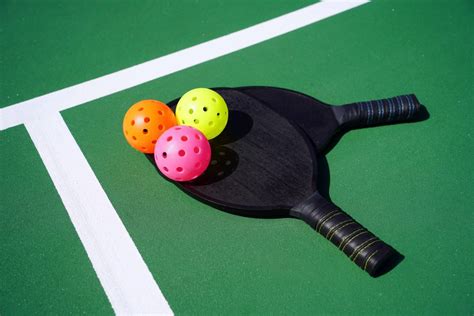 4 Different Types of Pickleball Balls - PickleVine.com