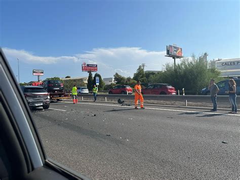 Accidente Cv 35 Un Choque En Cadena De Varios Vehículos Provoca Colas