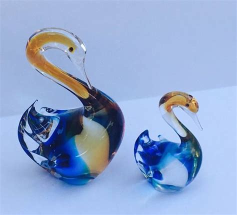 Vintage Murano Style Glass Swans Art Glass Bird Figurines