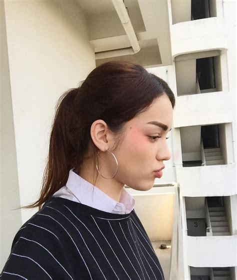 Cứ chê tóc ngôi giữa quê nhưng hot girl Thái Trung nàng nào để tóc này đều xinh hết nấc