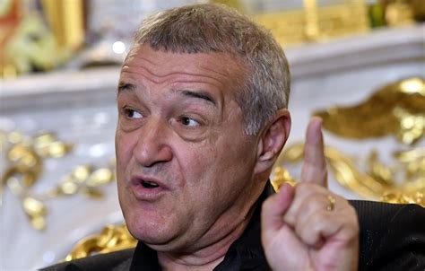 Playsport Gigi Becali a dezvăluit de ce a fost preferat Octavian