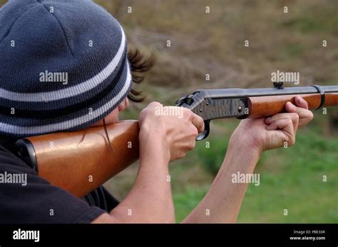 Ziel 44 Magnum Gewehr Fotos Und Bildmaterial In Hoher Auflösung Alamy