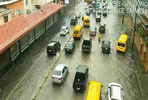 Cancha Ecuador On Twitter Fuertes Lluvias En Guayaquil Afectan