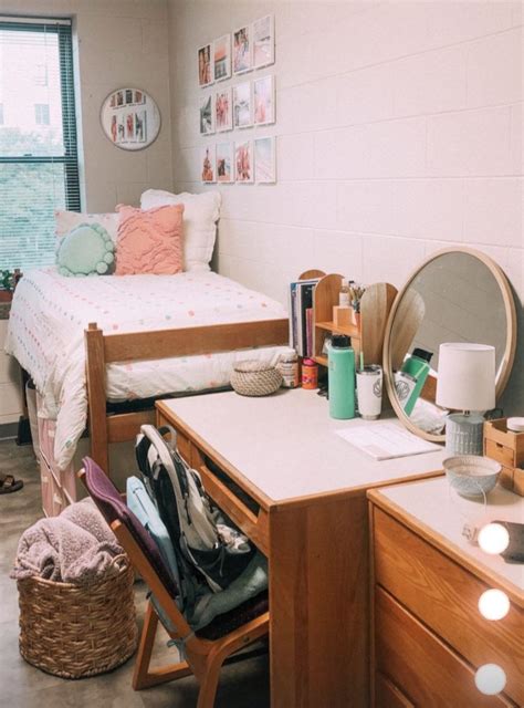 The Best Dorm Room Essentials List For 2022 Ultimate Guide Artofit