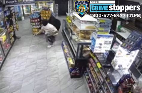 Nypd On Hunt For 2 Suspects Who Fatally Shot Staten Island Deli Clerk