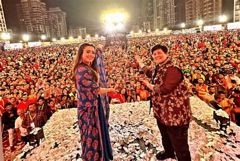 Rashmika Mandanna Celebrates Navratri With Dandiya Queen Falguni Pathak