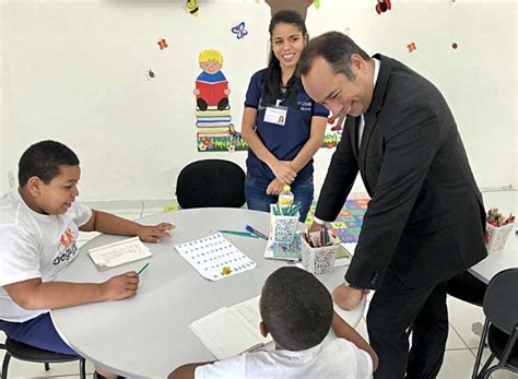 Ministro Leandro Cruz Visita N Cleo Do Segundo Tempo For As No Esporte