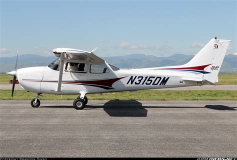 Cessna 172s Skyhawk Sp Untitled Aviation Photo 2657792