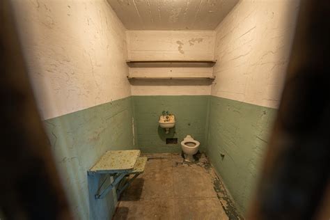 Room In Alcatraz Prison · Free Stock Photo