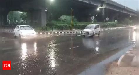 Delhi Rain News Rains Lashes Parts Of Delhi Brings Slight Relief From